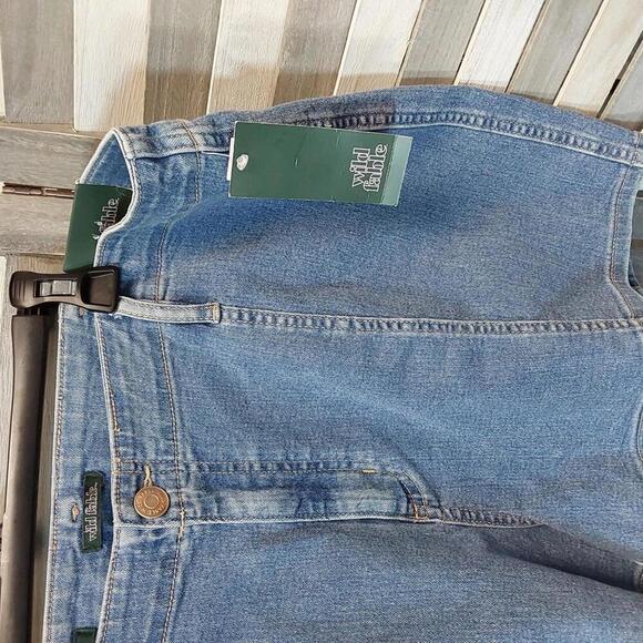 Women's Super-High Rise Seamed Jean Shorts | Wild Fable | 16 - Picture 3 of 12